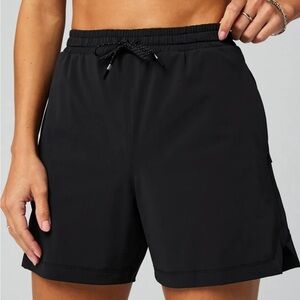 Fabletics XL The One Short (5”)